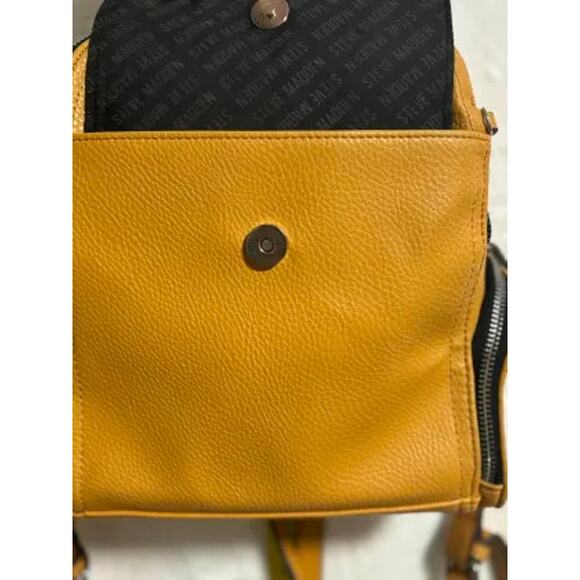 Steve Madden Backpack Mustard EUC - Picture 4 of 9